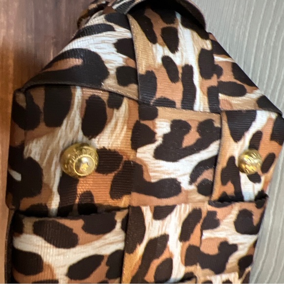 Harvey Seatbelt Leopard Carriage Ring Bag. Bag is like brand new. - Picture 9 of 11